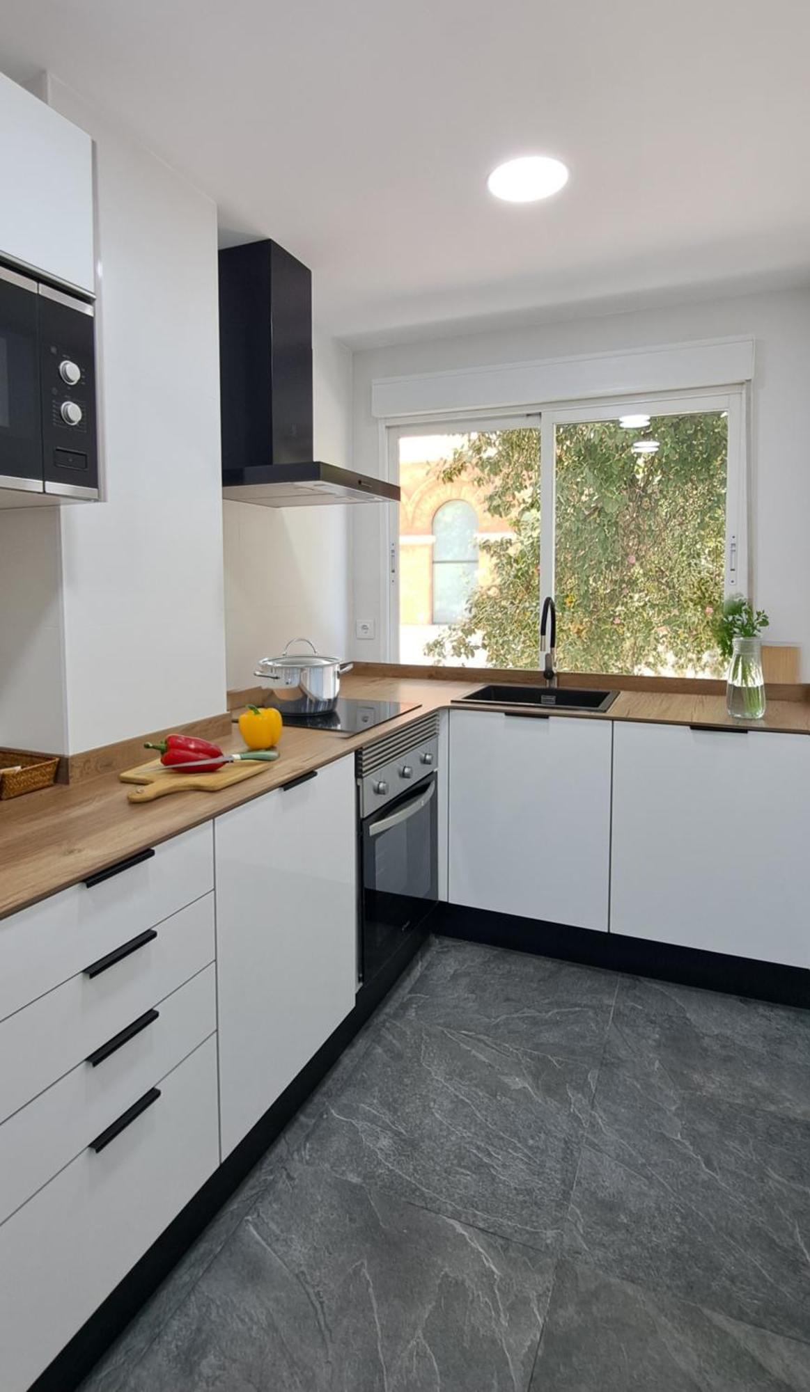 Piso Nuevo Y Luminoso En Valenciaアパートメント エクステリア 写真